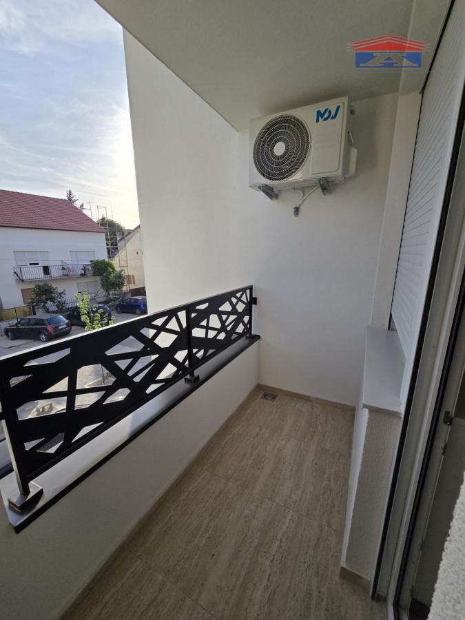 Stan Izdavanje Novi Sad Železnička Stanica 33 m2