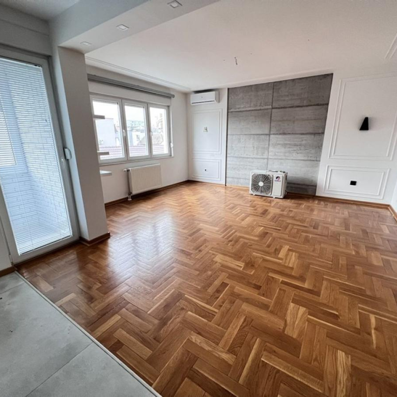 Lokal Izdavanje Novi Sad  146 m2