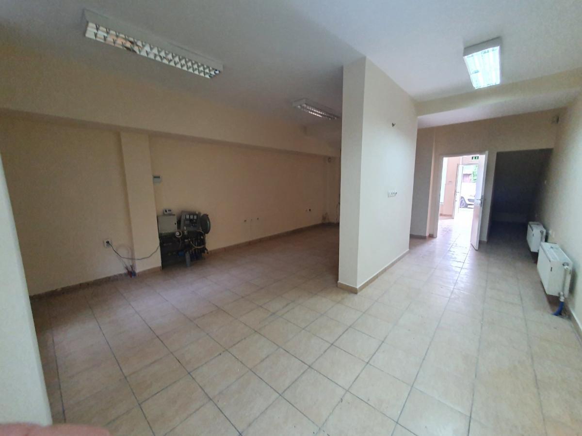 Lokal Izdavanje Novi Sad Lokal Izdavanje Novi Sad 125 m2