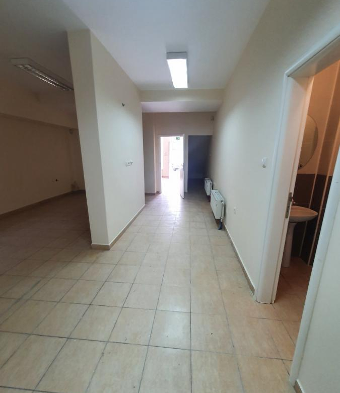 Lokal Izdavanje Novi Sad  125 m2