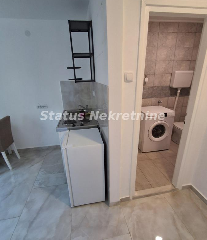 Stan Prodaja Novi Sad Satelit 14 m2