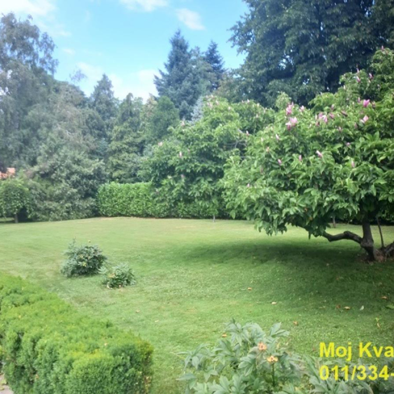 Kuća Izdavanje Beograd Dedinje 270 m2