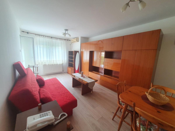 Stan Izdavanje Novi Sad  50 m2