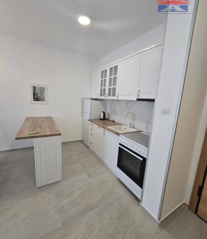 Stan Izdavanje Novi Sad  44 m2