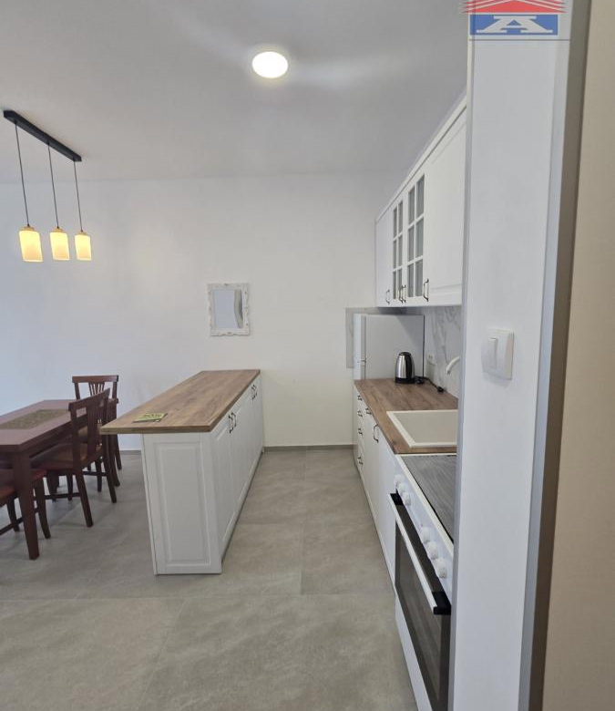 Stan Izdavanje Novi Sad  44 m2