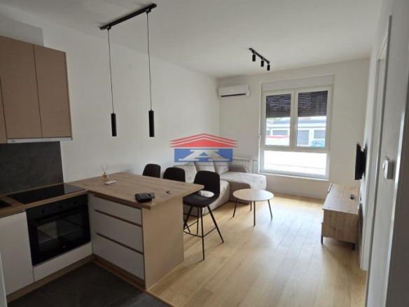 Stan Izdavanje Novi Sad  35 m2