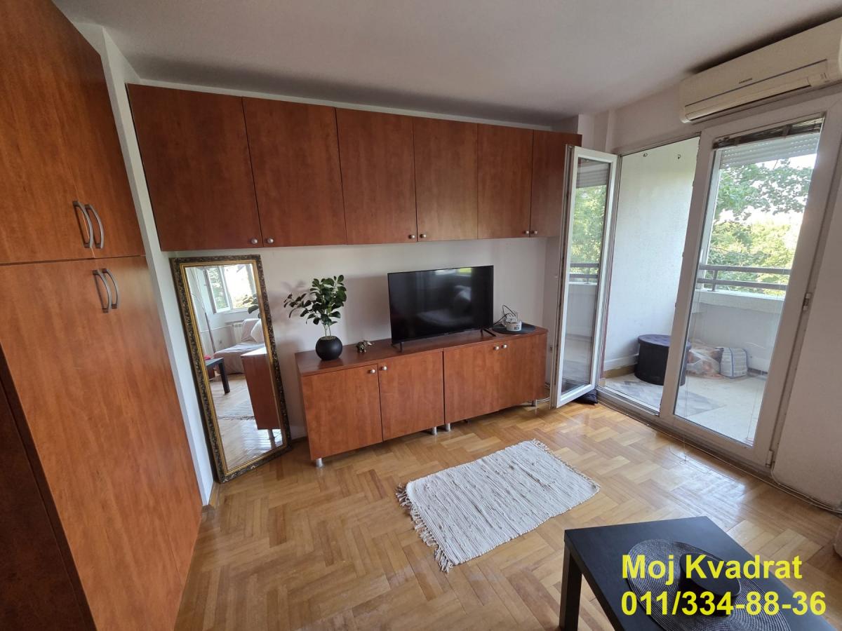 Stan Prodaja Beograd Blok 45 33 m2