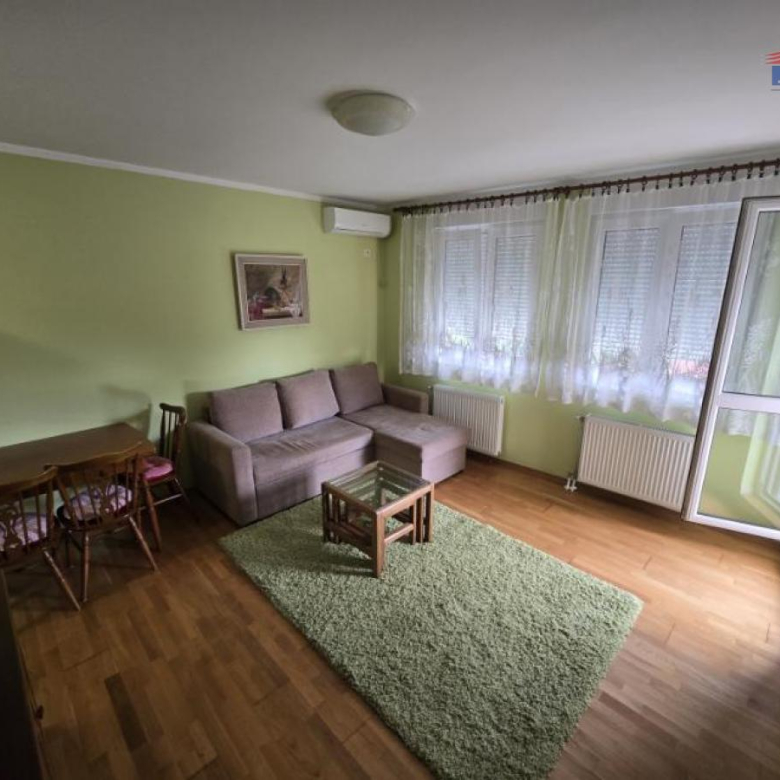 Stan Izdavanje Novi Sad  42 m2