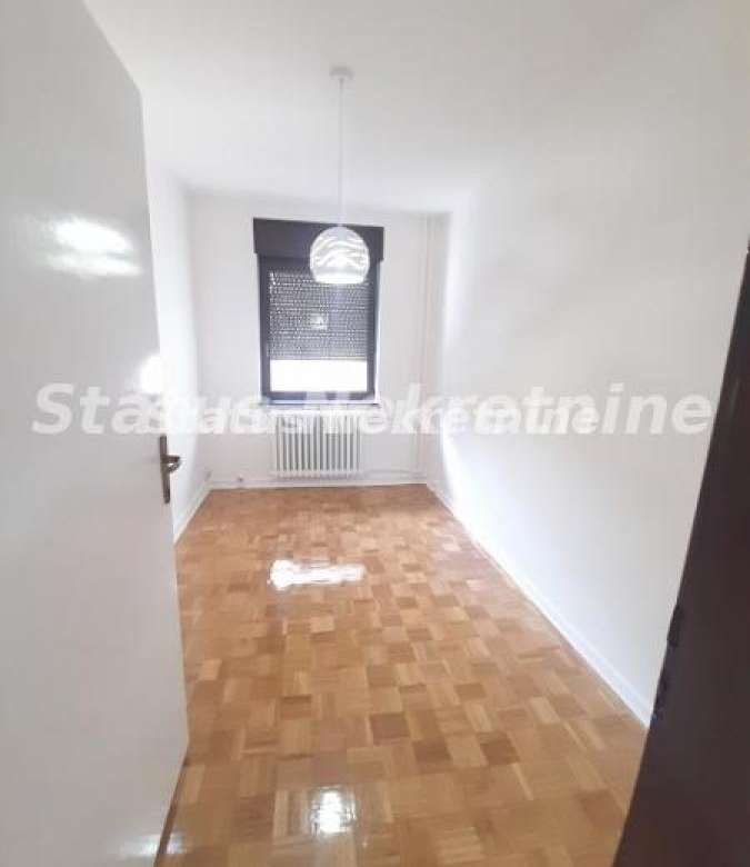 Stan Izdavanje Novi Sad Nova Detelinara 46 m2
