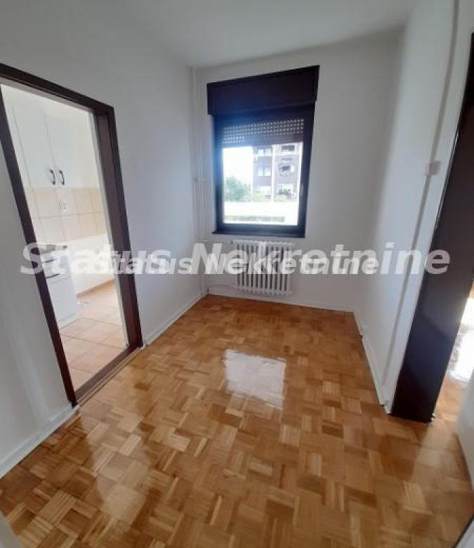Stan Izdavanje Novi Sad Nova Detelinara 46 m2