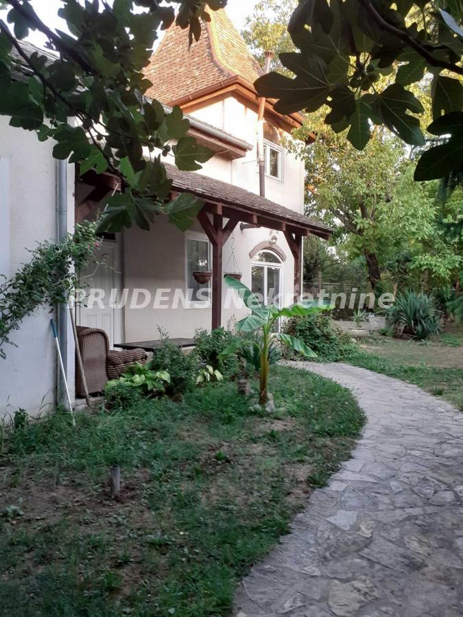 Stan Izdavanje Beograd Boljevci 80 m2