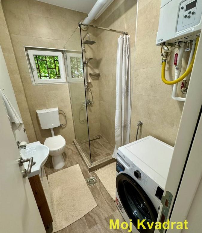 Stan Izdavanje Beograd Banovo Brdo 75 m2