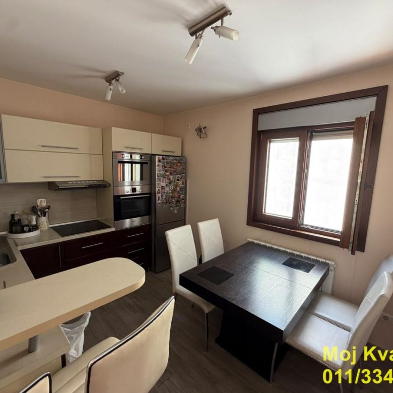 Stan Prodaja Beograd Đeram 110 m2