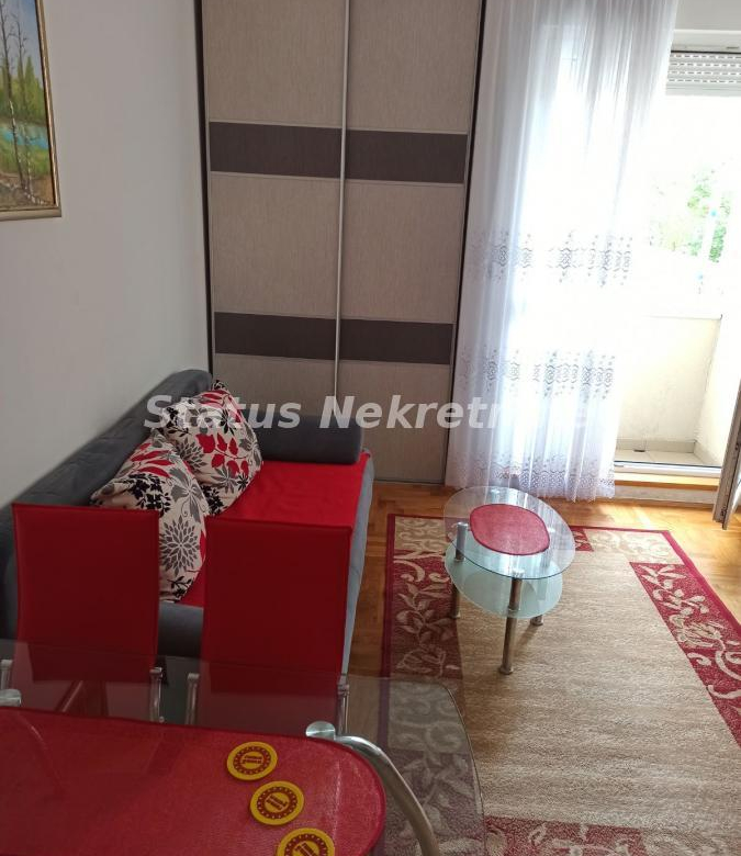 Stan Izdavanje Novi Sad  35 m2