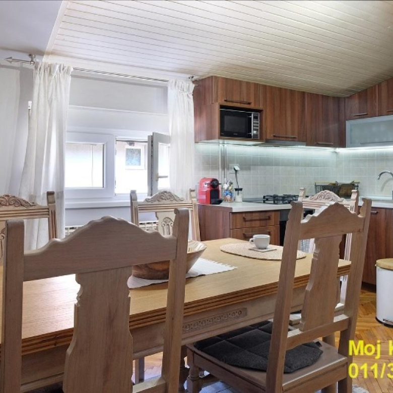 Stan Prodaja Beograd Zemun Polje 100 m2