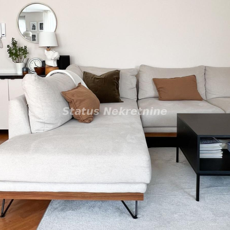 Stan Prodaja Novi Sad  102 m2