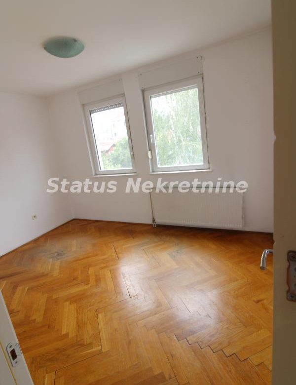 Stan Prodaja Novi Sad  83 m2