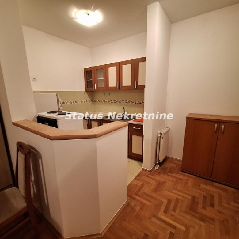 Stan Izdavanje Novi Sad  42 m2