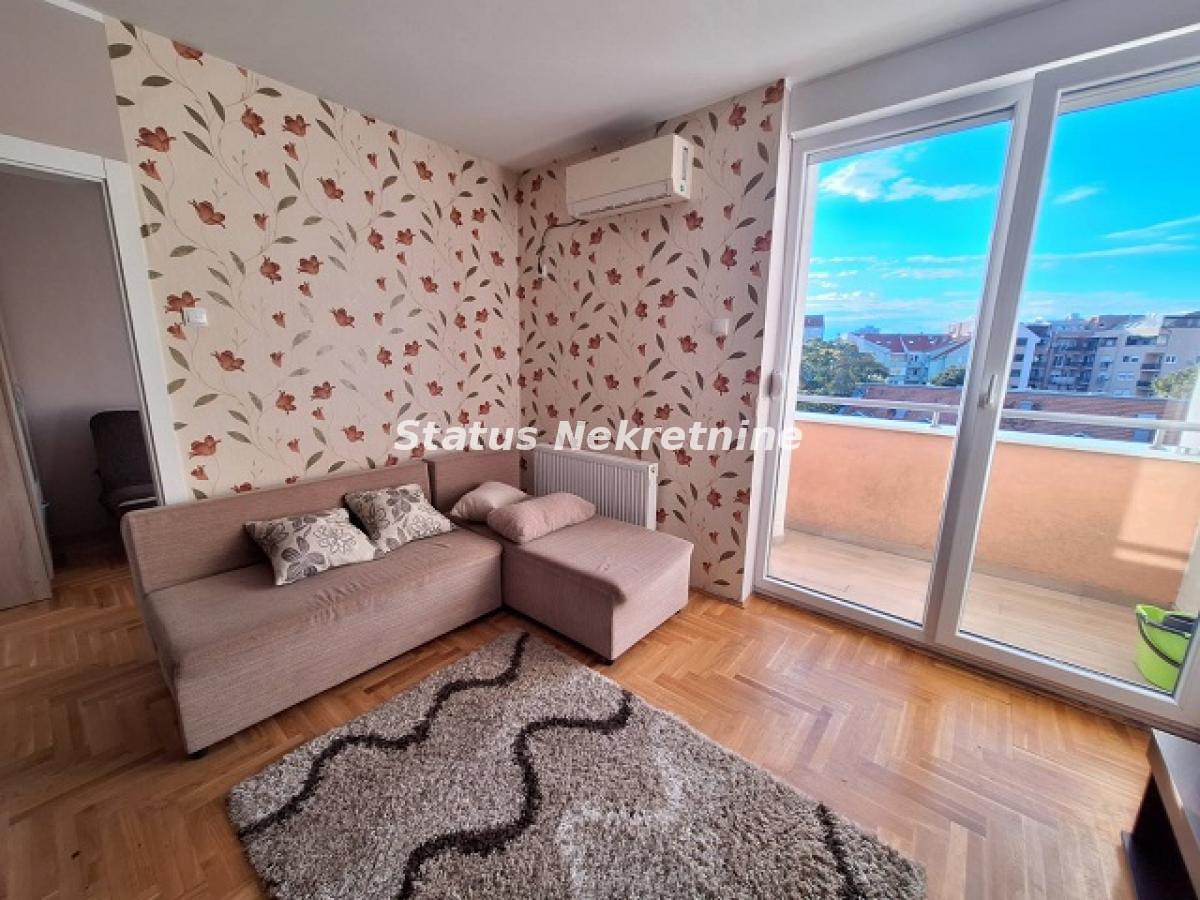 Stan Izdavanje Novi Sad  41 m2