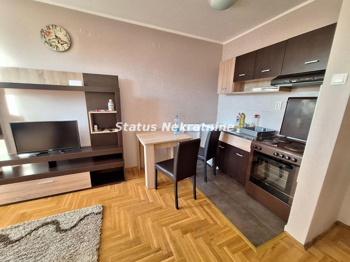Stan Izdavanje Novi Sad  41 m2