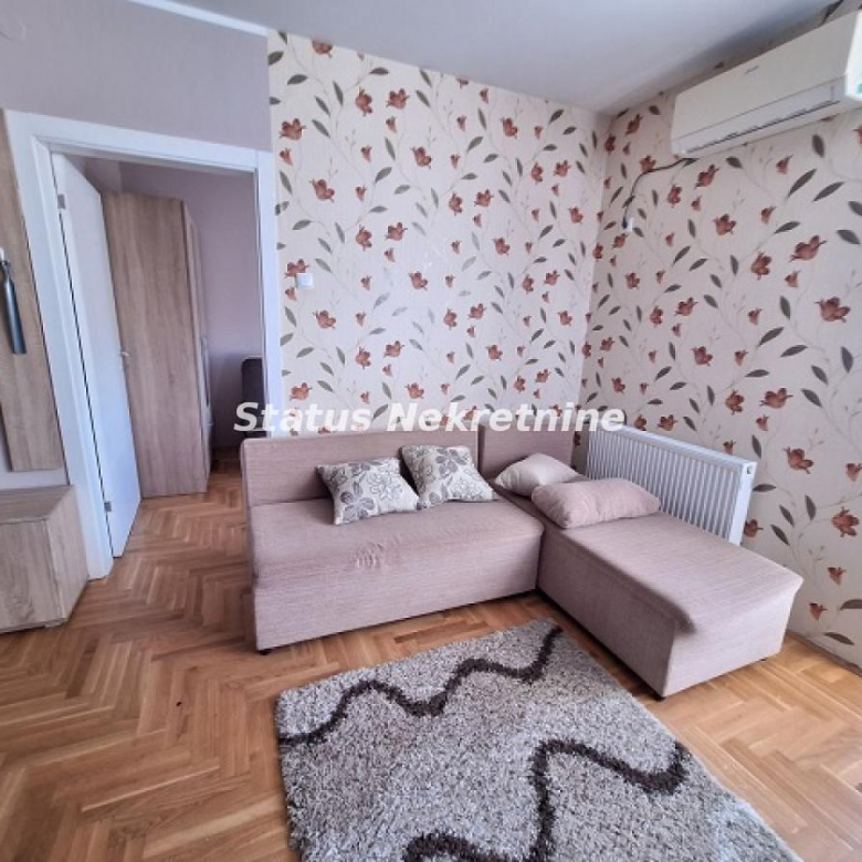 Stan Izdavanje Novi Sad  41 m2