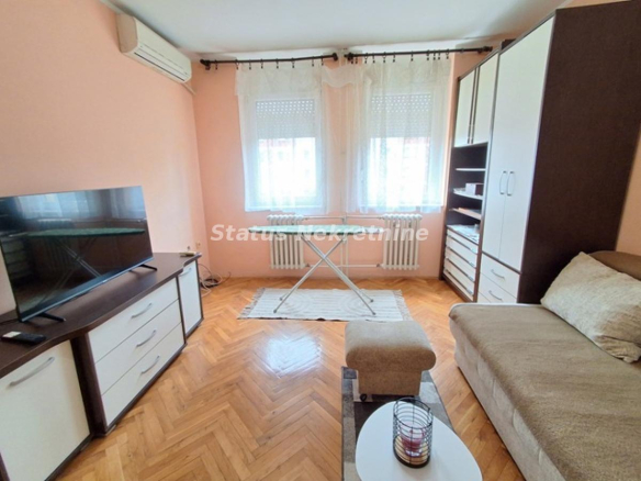 Stan Izdavanje Novi Sad  33 m2