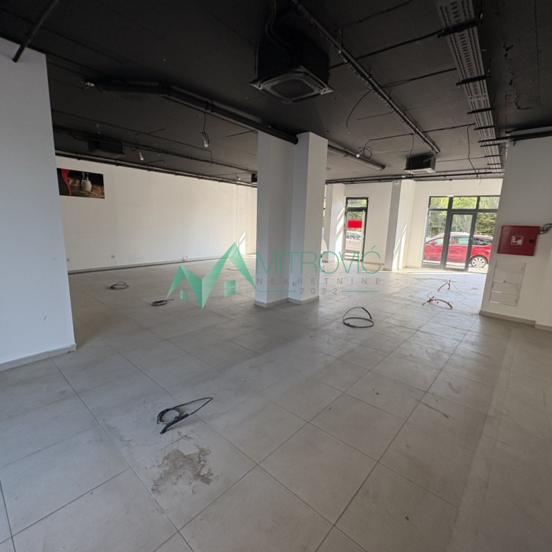 Lokal Prodaja Novi Sad  131 m2