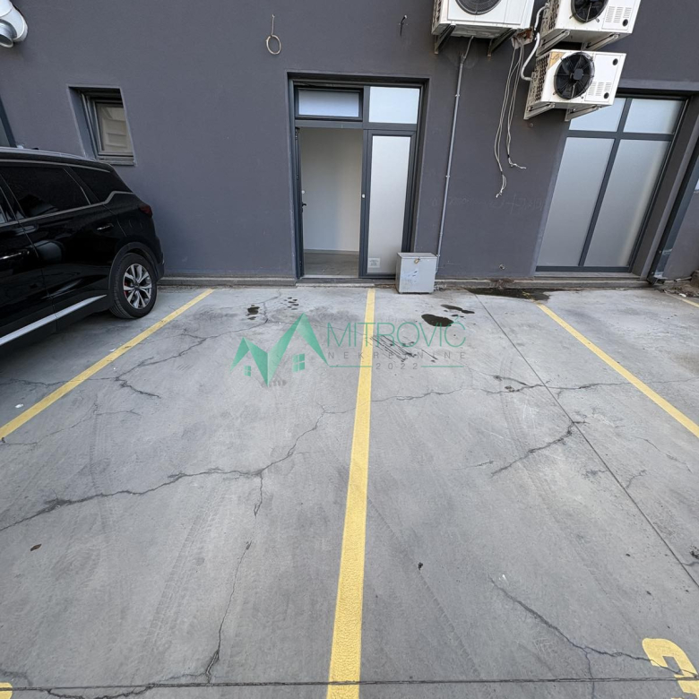 Lokal Prodaja Novi Sad  131 m2