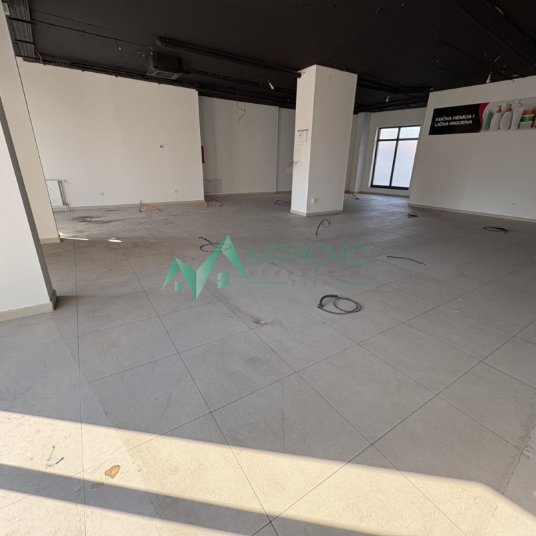Lokal Prodaja Novi Sad  131 m2