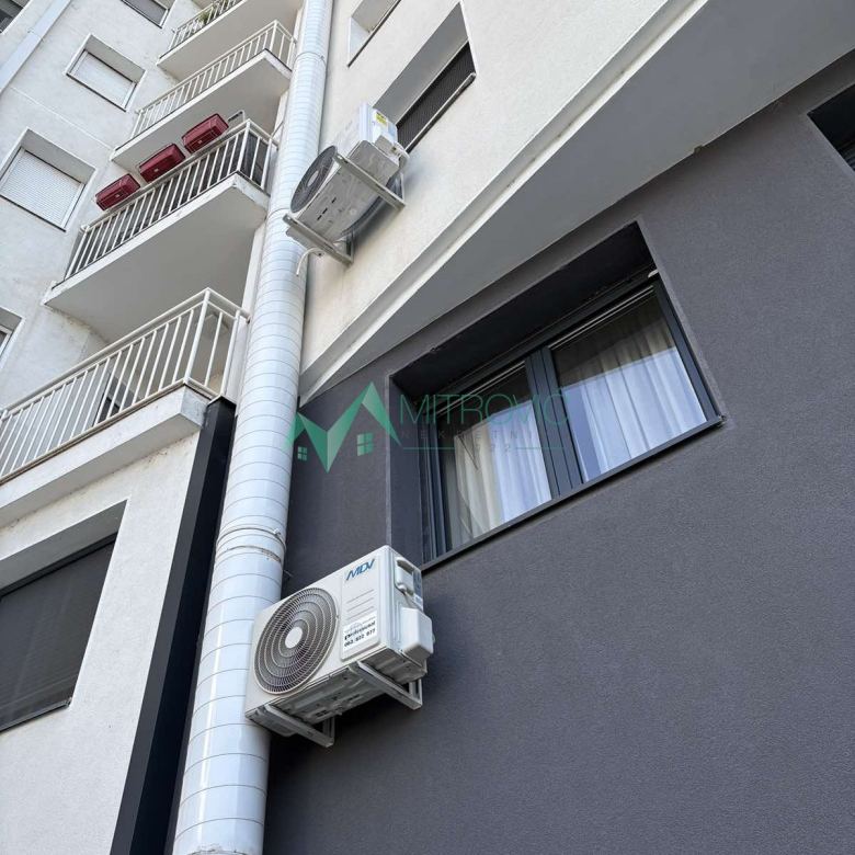 Lokal Prodaja Novi Sad  131 m2