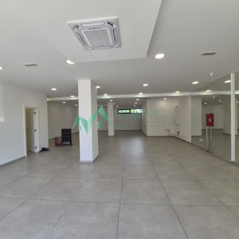 Lokal Prodaja Novi Sad  134 m2