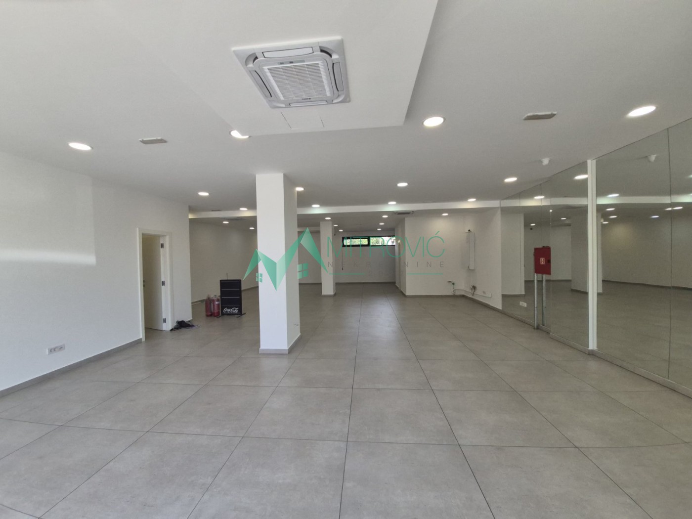 Lokal Prodaja Novi Sad  134 m2
