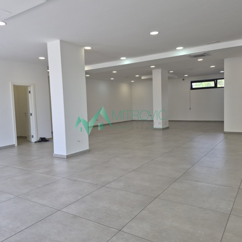 Lokal Prodaja Novi Sad  134 m2