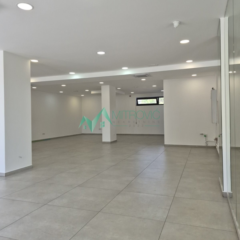 Lokal Prodaja Novi Sad  134 m2