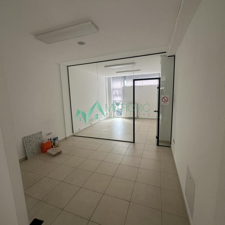 Lokal Prodaja Novi Sad  95 m2