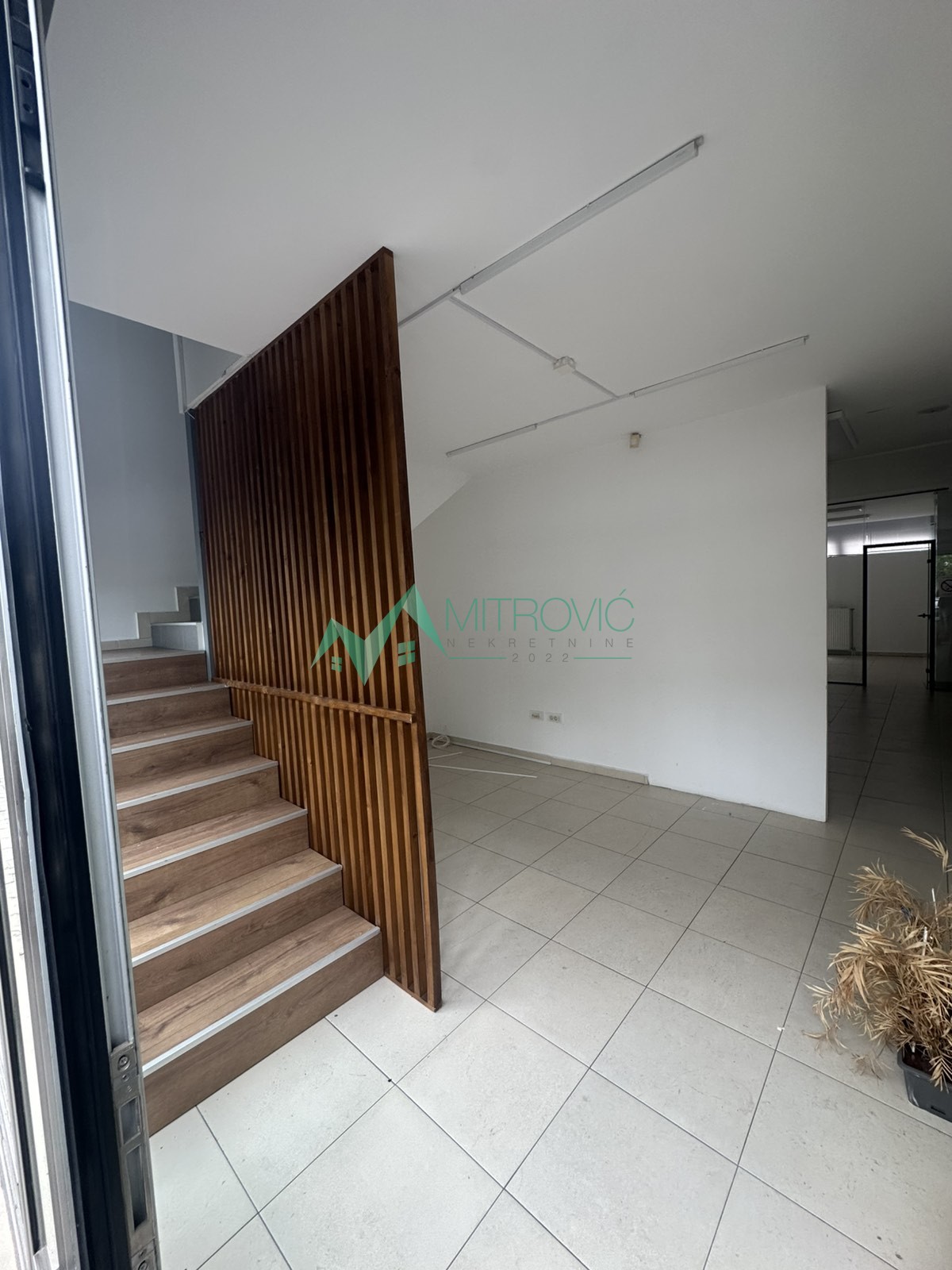 Lokal Prodaja Novi Sad  95 m2