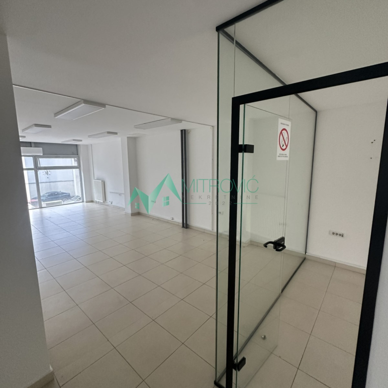 Poslovni prostor 105 m² – Bulevar Evrope, Telep.