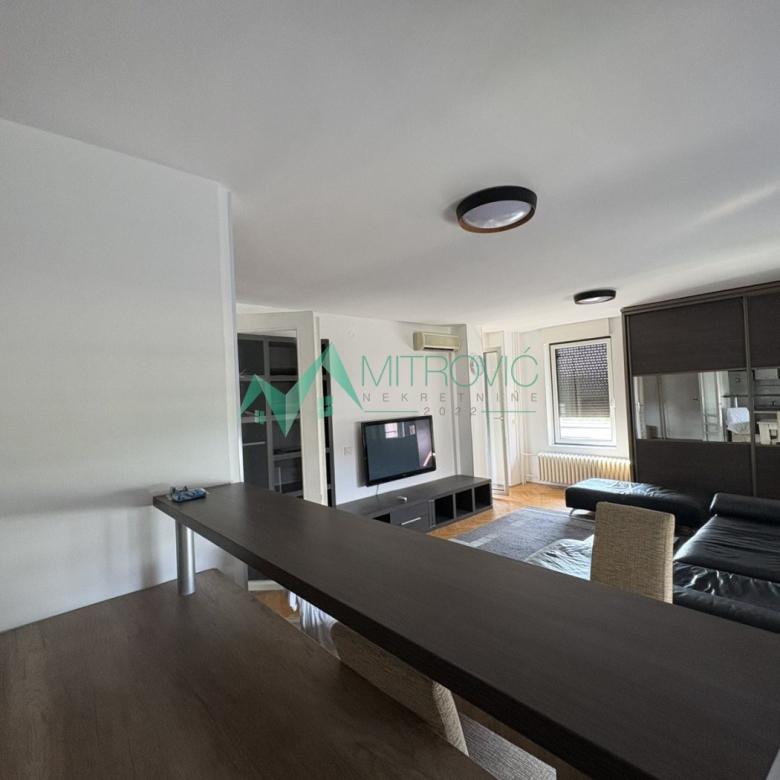 Stan Prodaja Novi Sad  56 m2