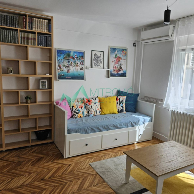 Stan Prodaja Novi Sad  25 m2
