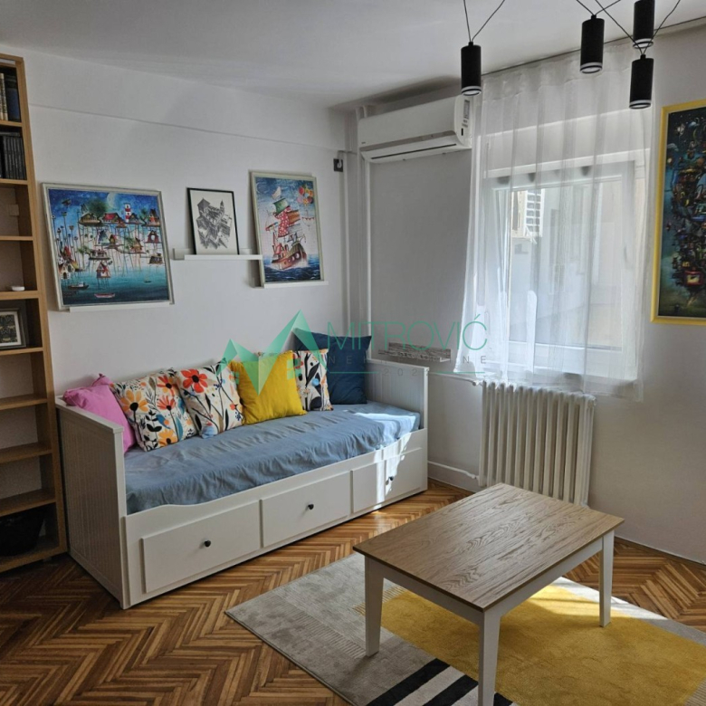 Stan Prodaja Novi Sad  25 m2