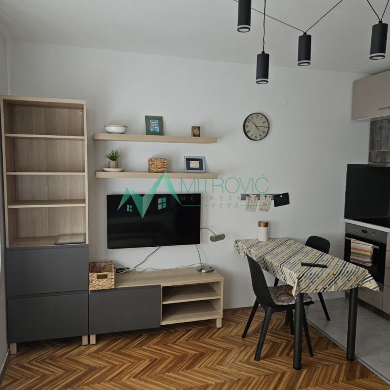 Stan Prodaja Novi Sad  25 m2