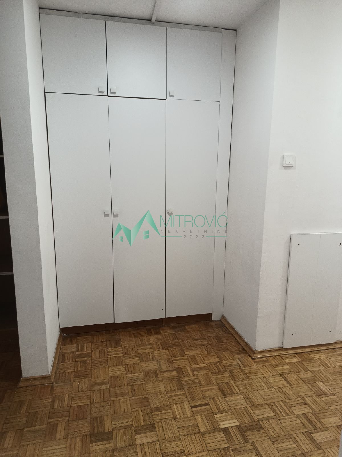izdavanje-bulevar-osloboDJenja-9102406-svx0y Troiposoban stan za izdavanje, Bulevar Oslobođenja, Novi Sad, 91m², 600 €/mes