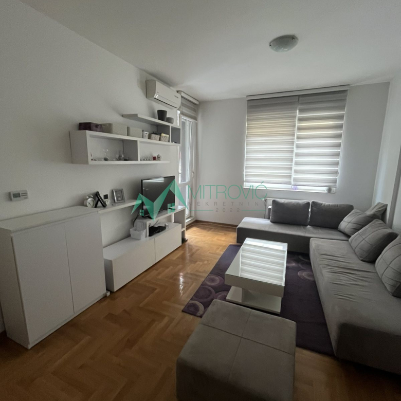 Stan Prodaja Novi Sad  40 m2