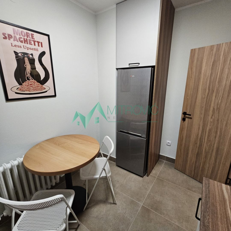Stan Prodaja Novi Sad  50 m2