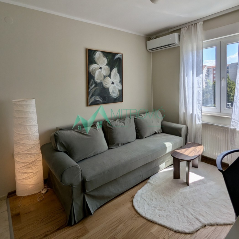 Garsonjera na prodaju, Nova Detelinara, Novi Sad, 19m², 300 €