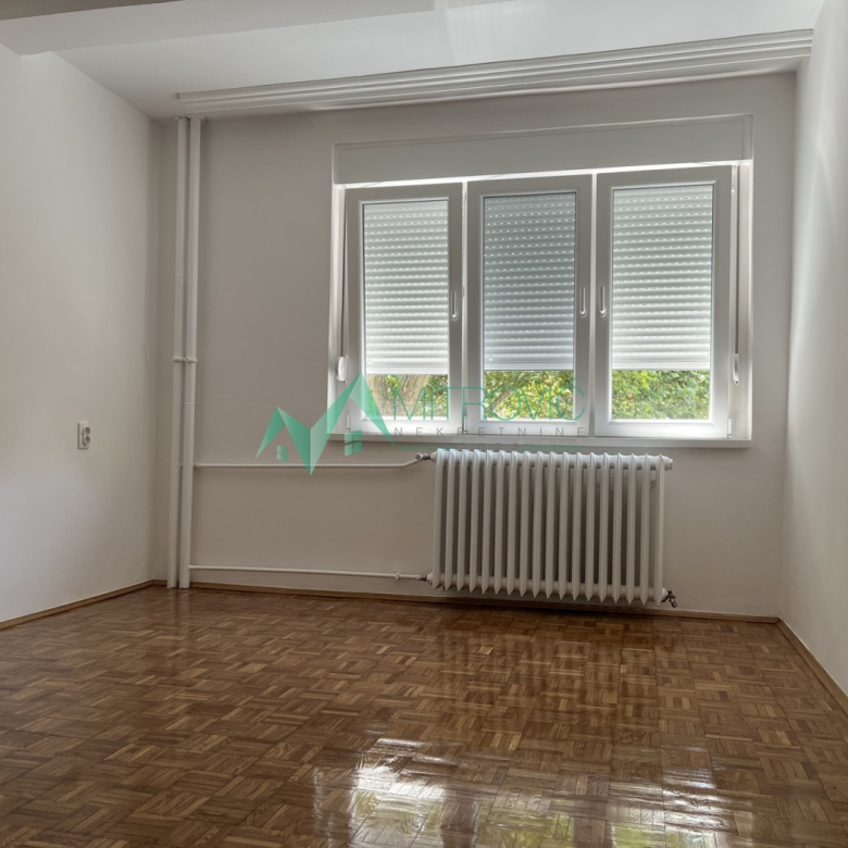 Stan Prodaja Novi Sad  55 m2