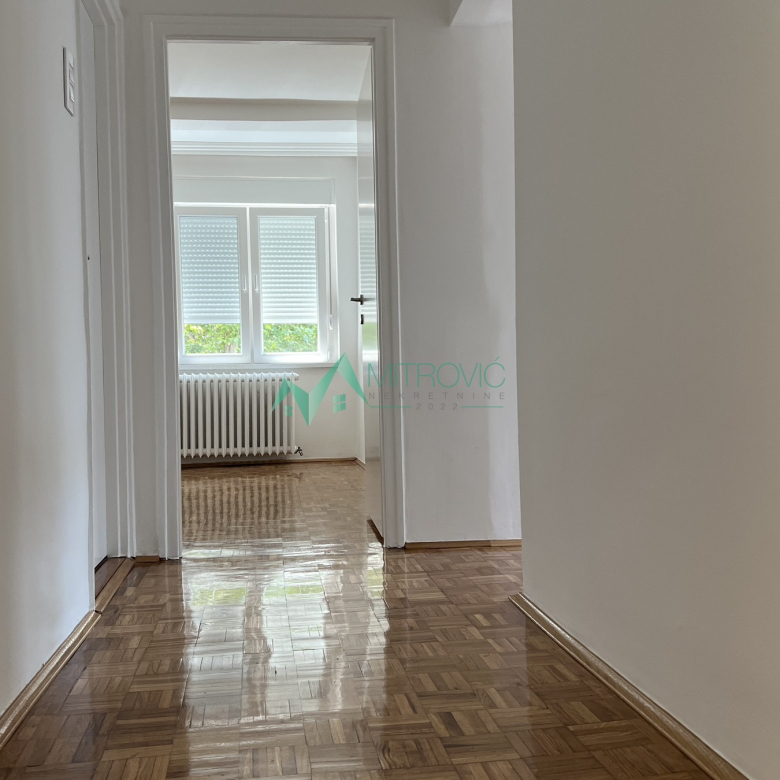 Stan Prodaja Novi Sad  55 m2