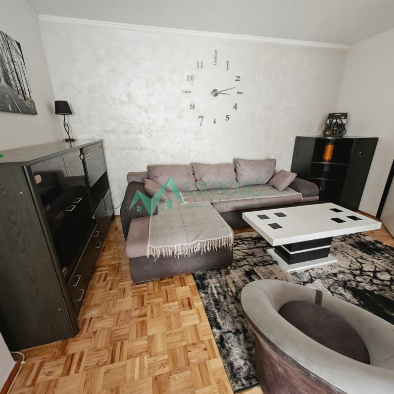 Stan Prodaja Novi Sad  63 m2