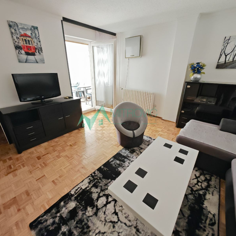 Stan Prodaja Novi Sad  63 m2
