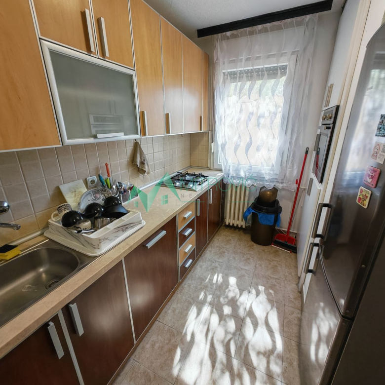 Stan Prodaja Novi Sad  63 m2